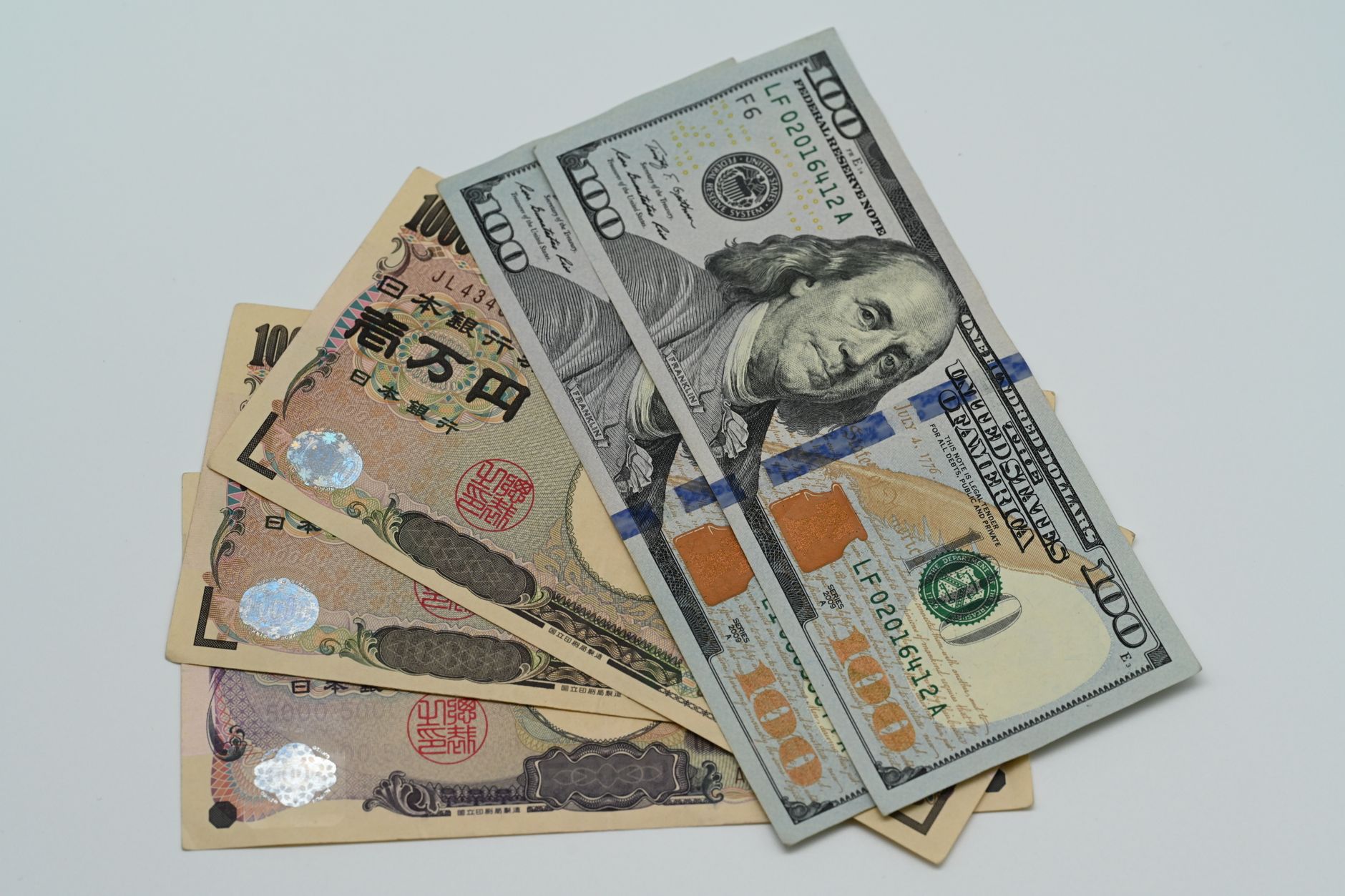 Japanese yen banknotes representing salary and compensation